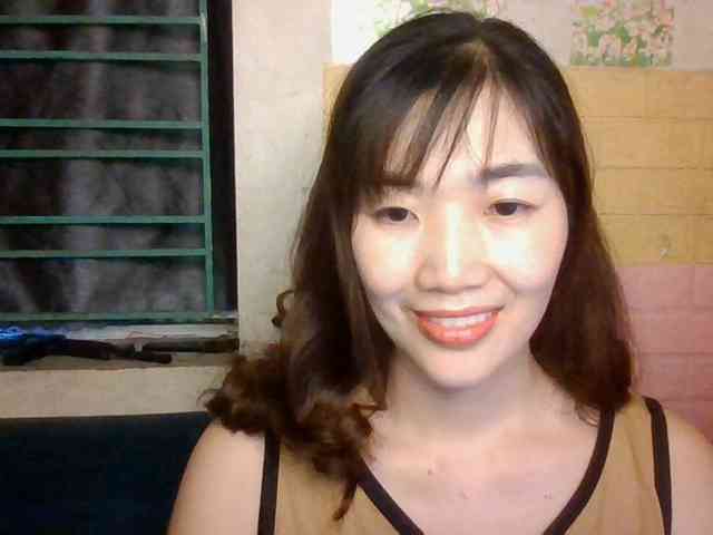 minanaxx Live Webcam on BongaCams