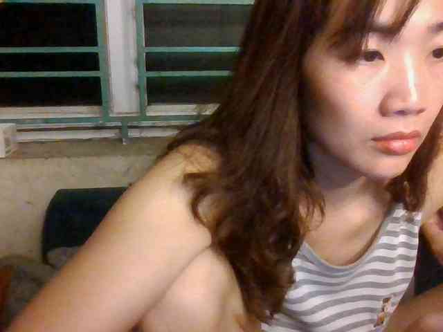 minanaxx Live Webcam on BongaCams