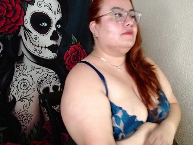 Foxbell live cam on BongaCams