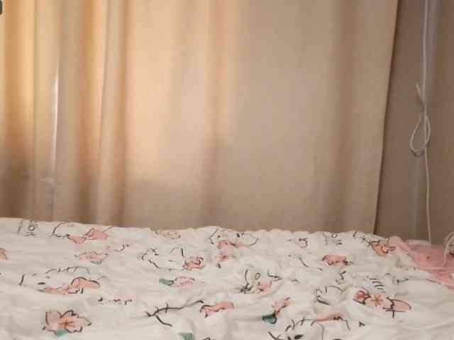 ReginaBloom webcam