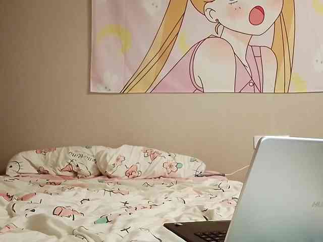 ReginaBloom webcam