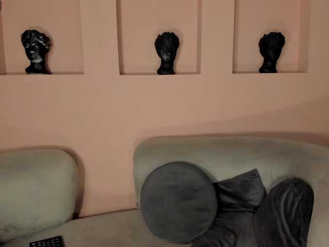 JuliaBanks live cam on BongaCams