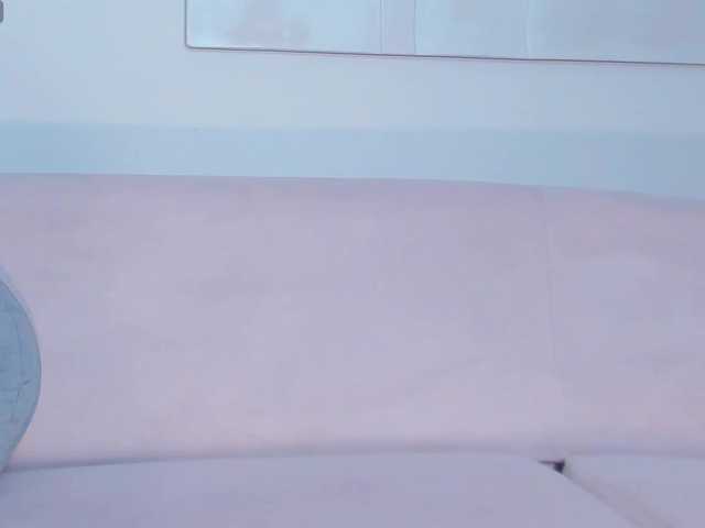 le modèle JuliaBanks est en webcam porno dans un show sur le site bongacams, il possède les tags suivants: Latino/Hispanic,Redhead,Shaved