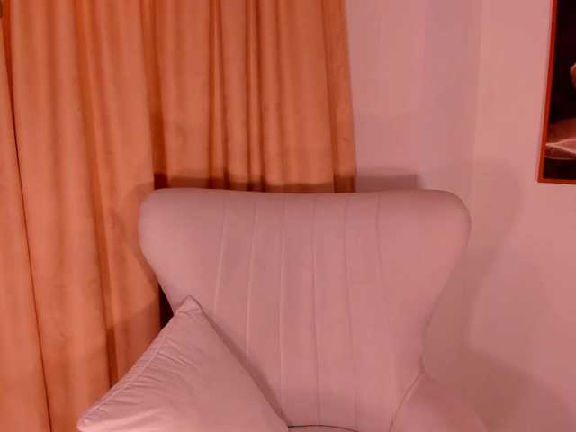 JuliaBanks live webcam show