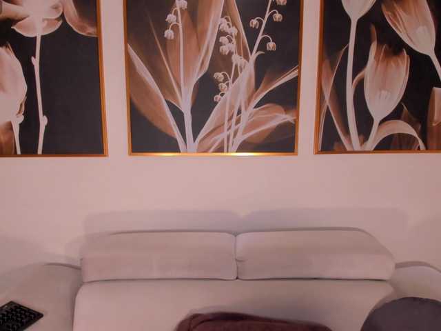 JuliaBanks live webcam show