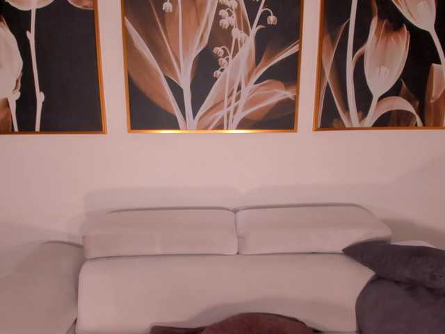 JuliaBanks live webcam show