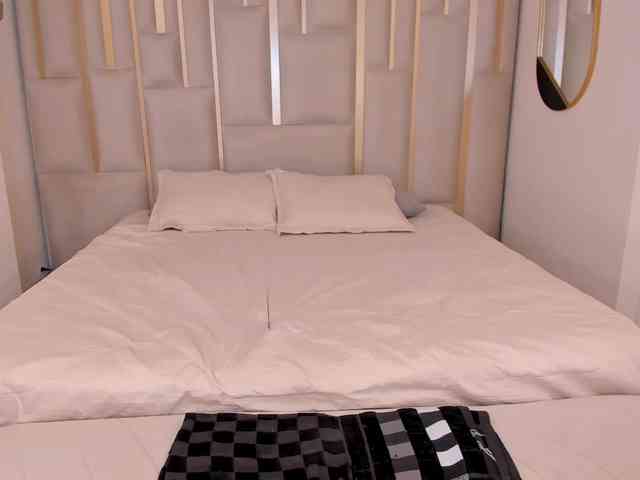 JuliaBanks webcam
