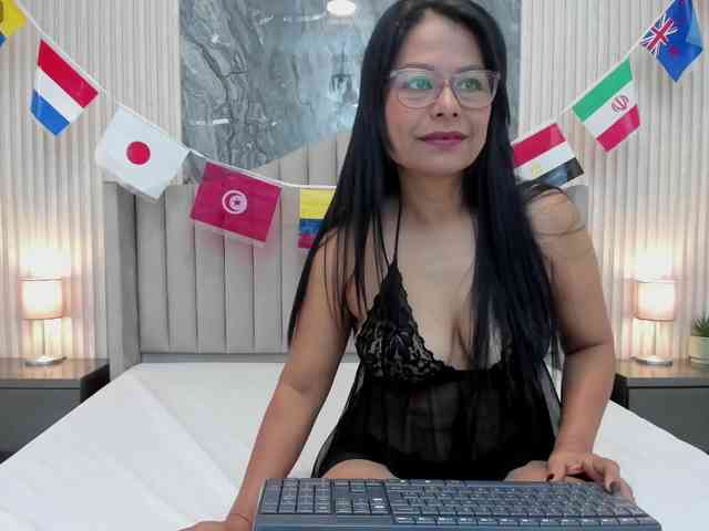IvannaaFox webcam