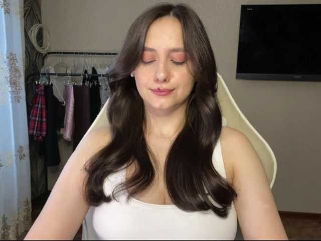 MilanaShalf live cam on BongaCams