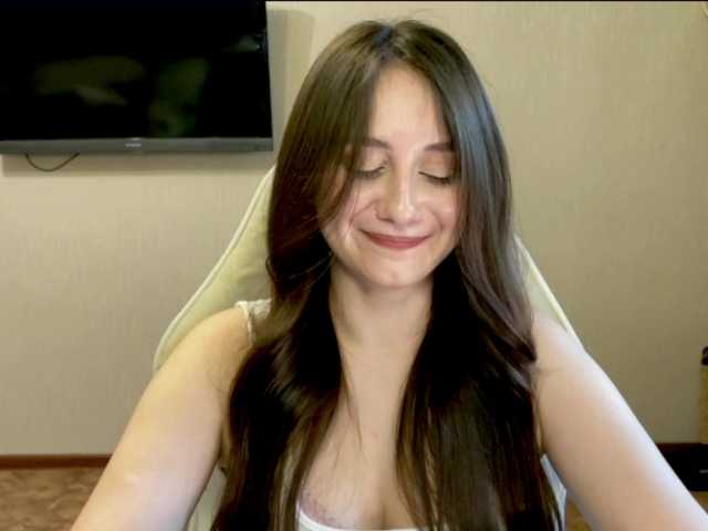 MilanaShalf live cam on BongaCams