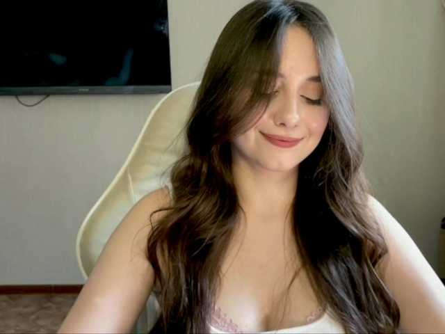 MilanaShalf live cam on BongaCams