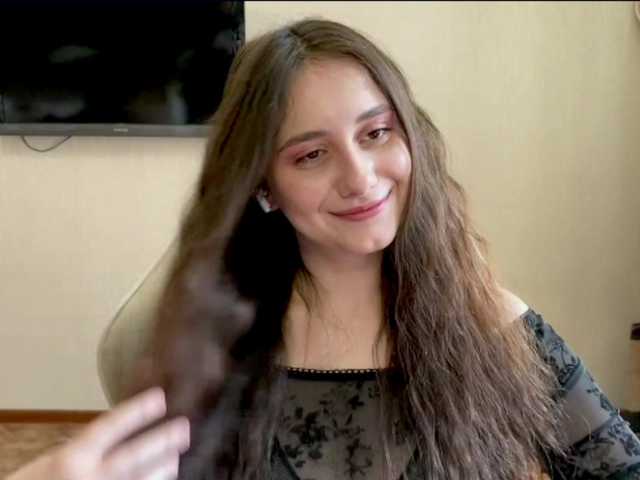 MilanaShalf live cam on BongaCams