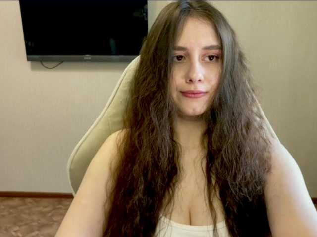 MilanaShalf live cam on BongaCams