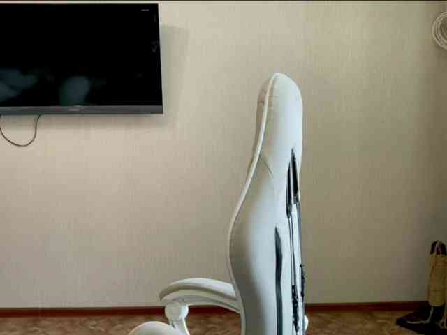 MilanaShalf webcam
