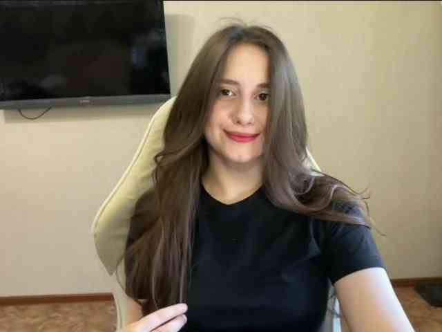 MilanaShalf webcam