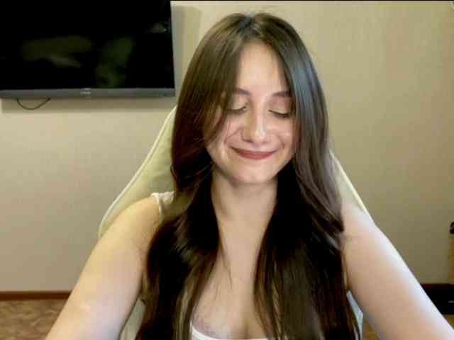 MilanaShalf webcam