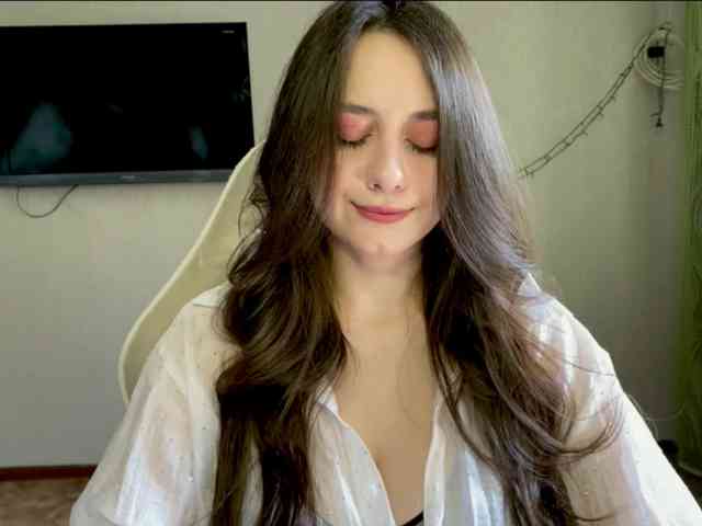 MilanaShalf webcam
