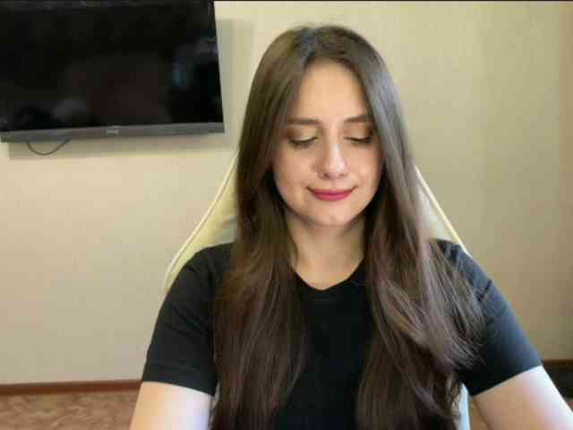 MilanaShalf webcam