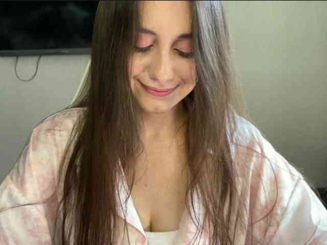 MilanaShalf Sex Cam Show