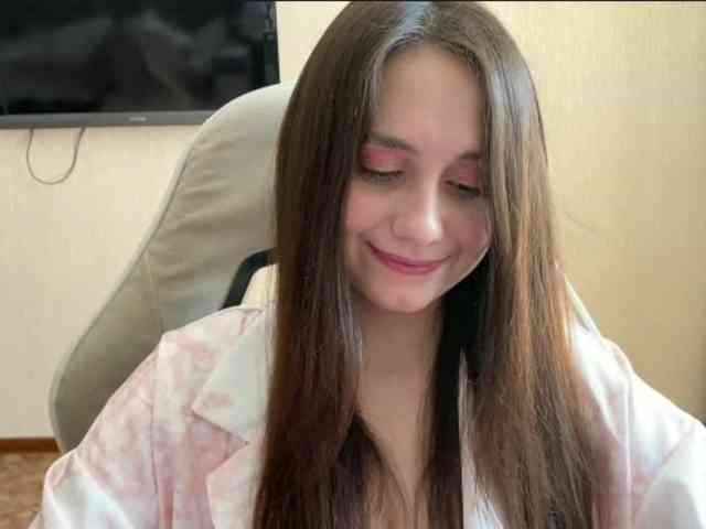 MilanaShalf webcam