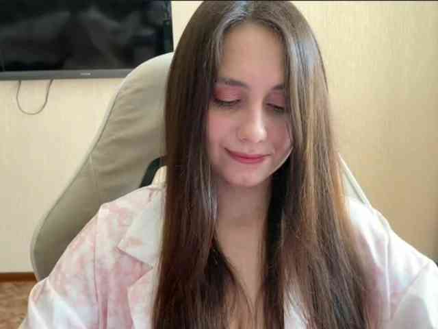 MilanaShalf webcam