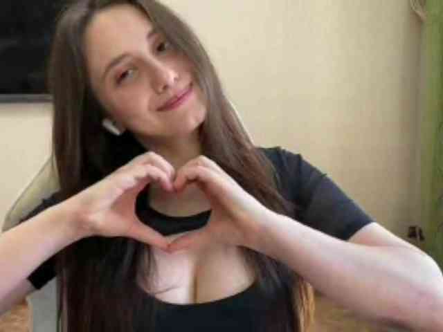 Model: MilanaShalf