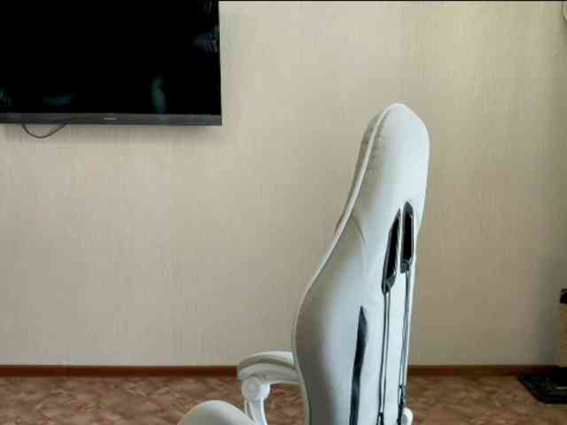 MilanaShalf webcam
