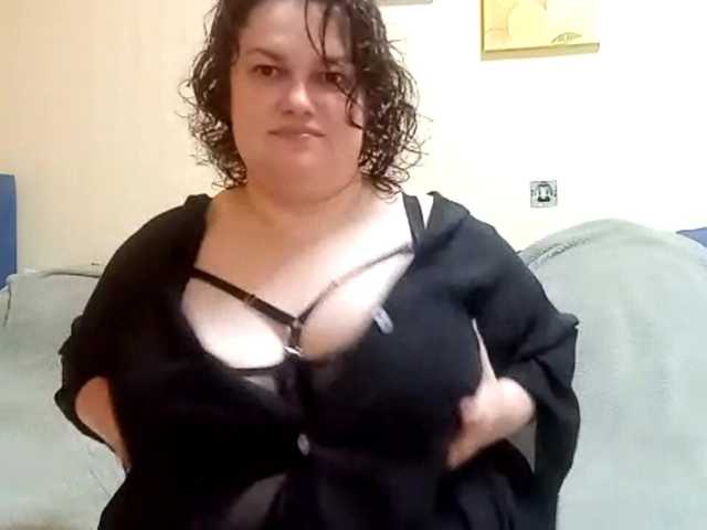 ElizabetHoldon live cam on BongaCams