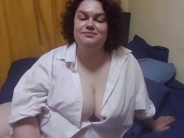 ElizabetHoldon live cam on BongaCams