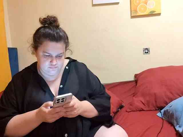 ElizabetHoldon webcam
