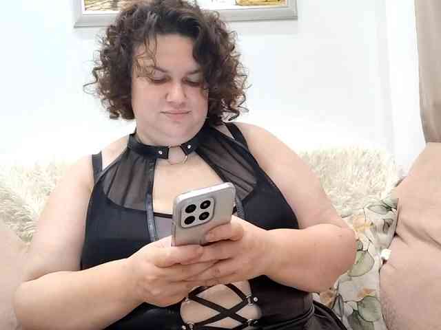 ElizabetHoldon webcam