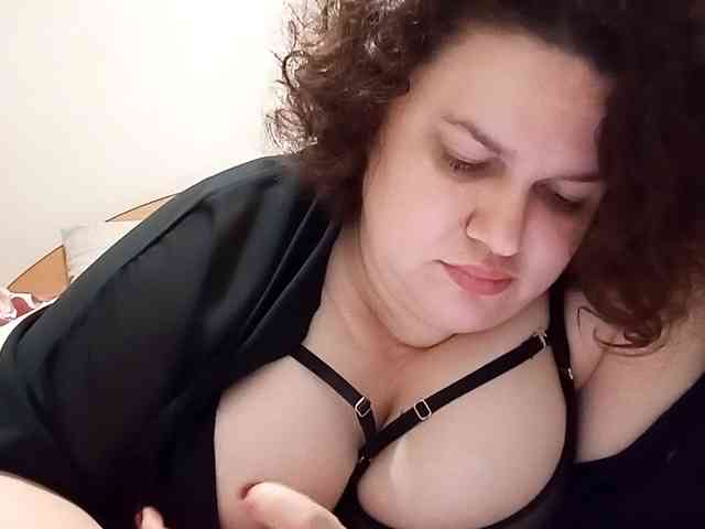 ElizabetHoldon webcam