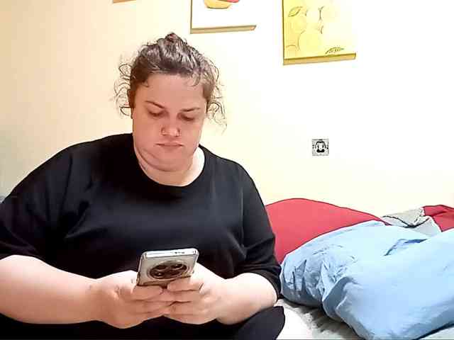 ElizabetHoldon webcam