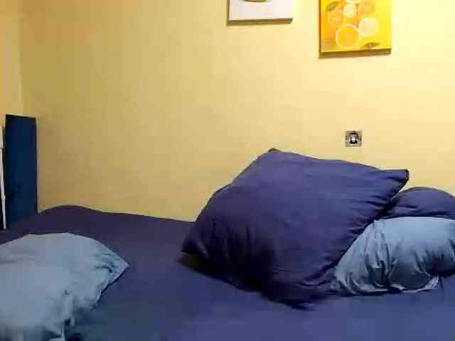 ElizabetHoldon webcam