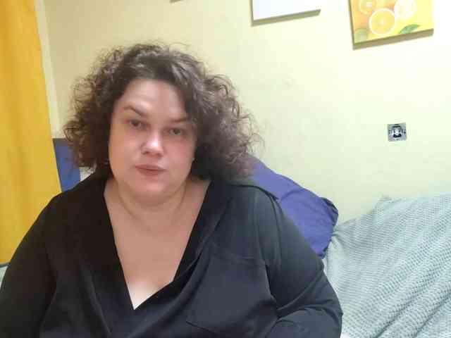 ElizabetHoldon webcam