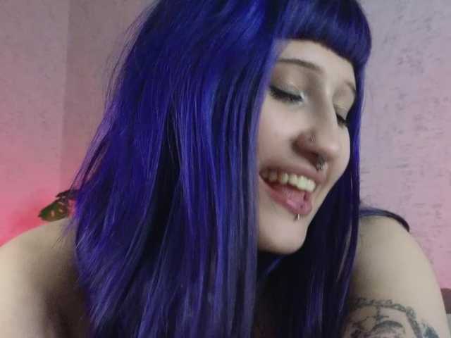 Issadora live cam on BongaCams
