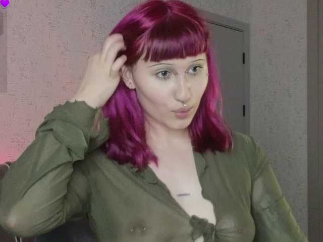Issadora live cam on BongaCams