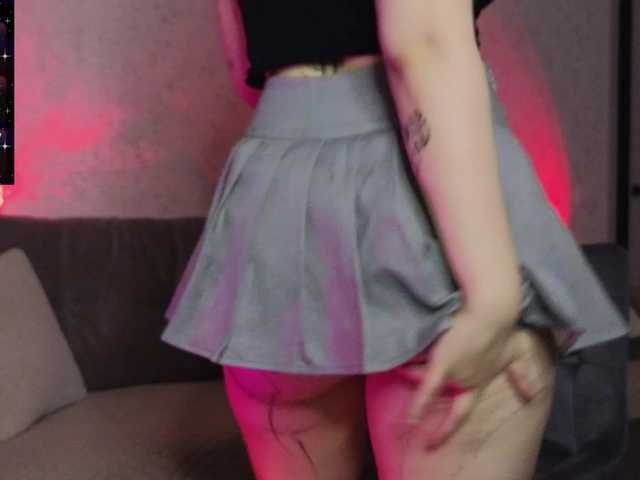 Issadora live webcam show