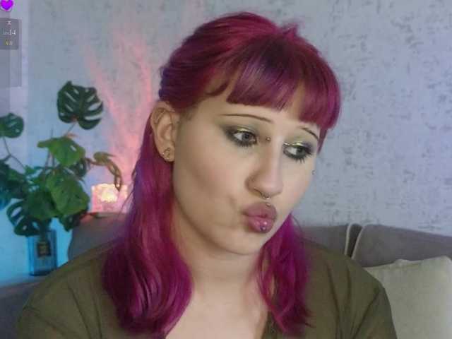 Issadora live cam on BongaCams