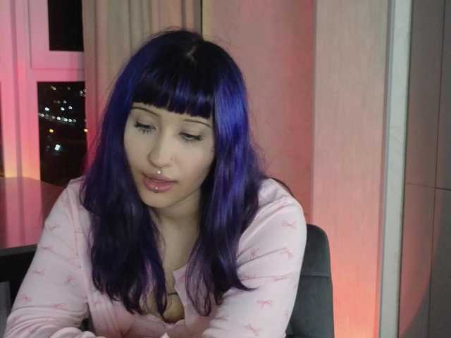 Issadora live cam on BongaCams