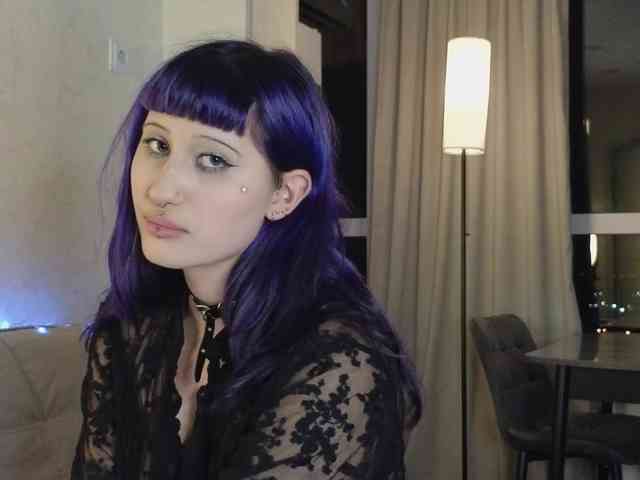 Issadora Sex Cam Show