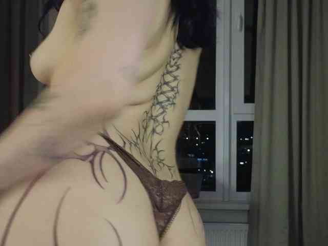 Issadora Sex Cam Show