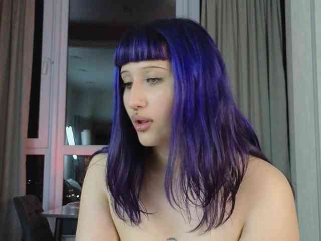 Issadora Sex Cam Show