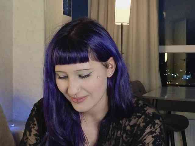 Issadora Sex Cam Show