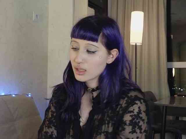 Issadora Sex Cam Show