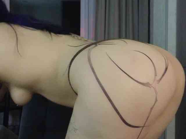 Issadora Sex Cam Show
