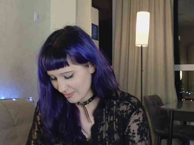Issadora Sex Cam Show
