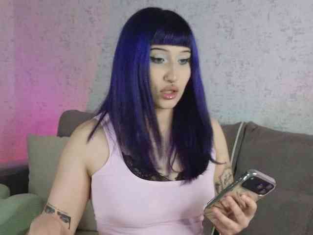 Issadora Sex Cam Show