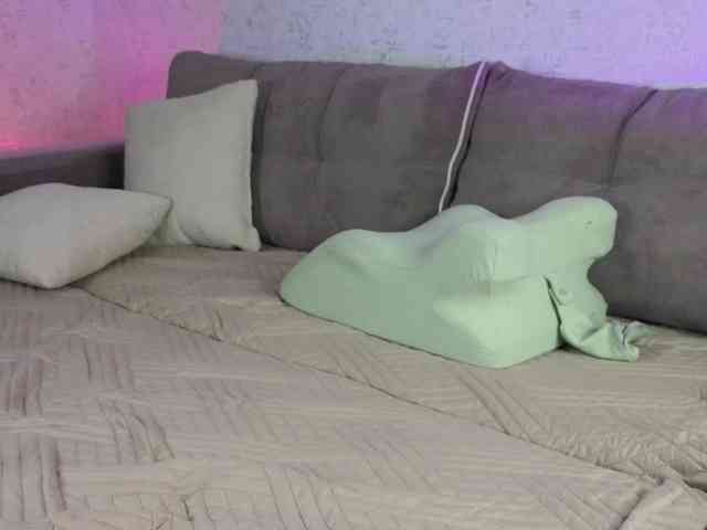 Issadora Sex Cam Show
