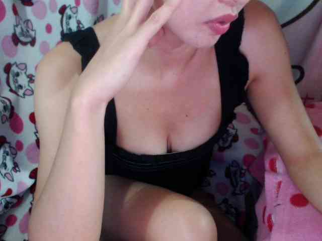 GoddessANNE webcam